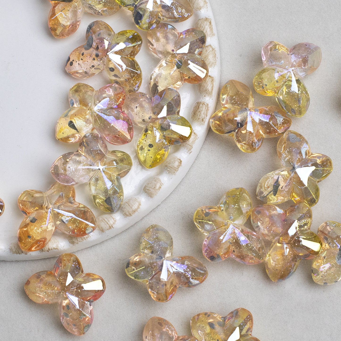 Faceted Butterfly Acrylic Beads 15-20mm Crystal Mixed 10pcs 9