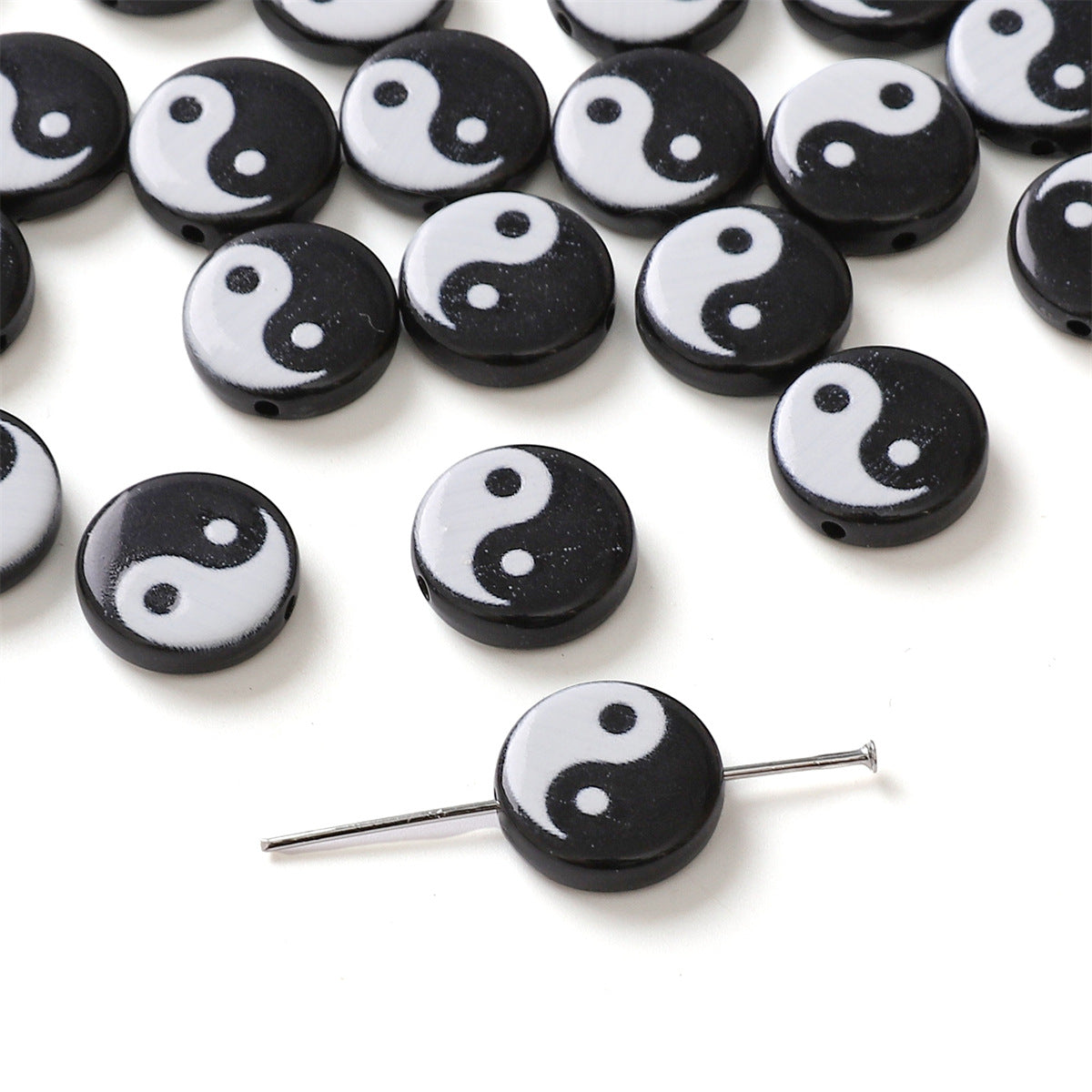 Tai Chi Flat Acrylic Beads 7-13mm Black White Color Printing 5pcs 6