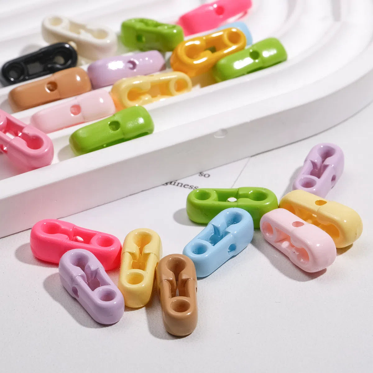 Painted 3D Pin Acrylic Beads 18mm Tiny Baking Colorful 50pcs