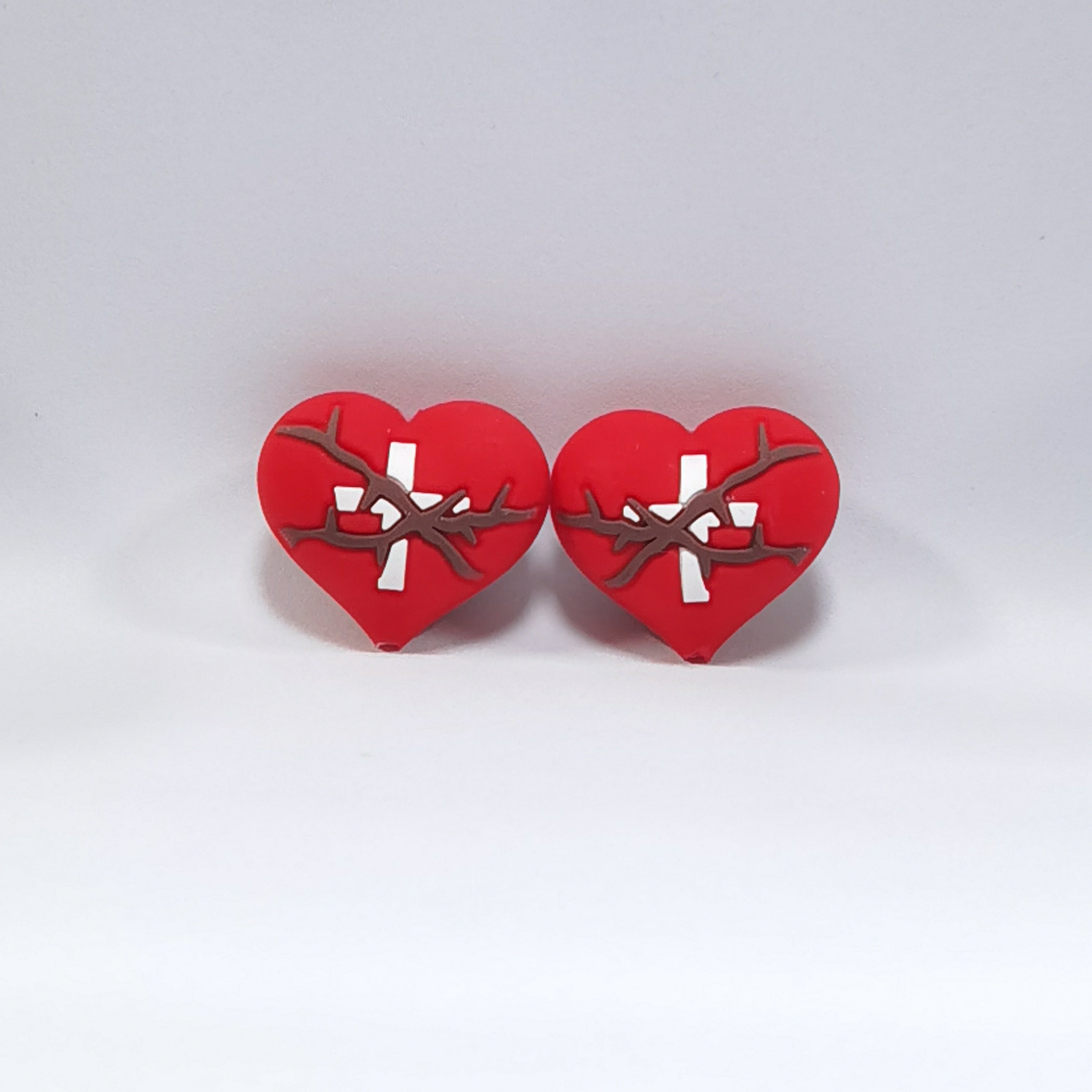 Silicone 3D Focal Beads Valentines Day Cross Carved on Red Heart 20pcs