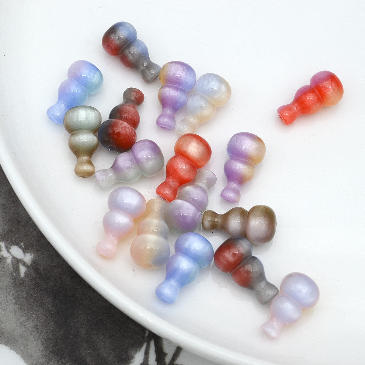 18mm Colorful Resin Gourd Shaped Beads Small Hole 10pcs 2