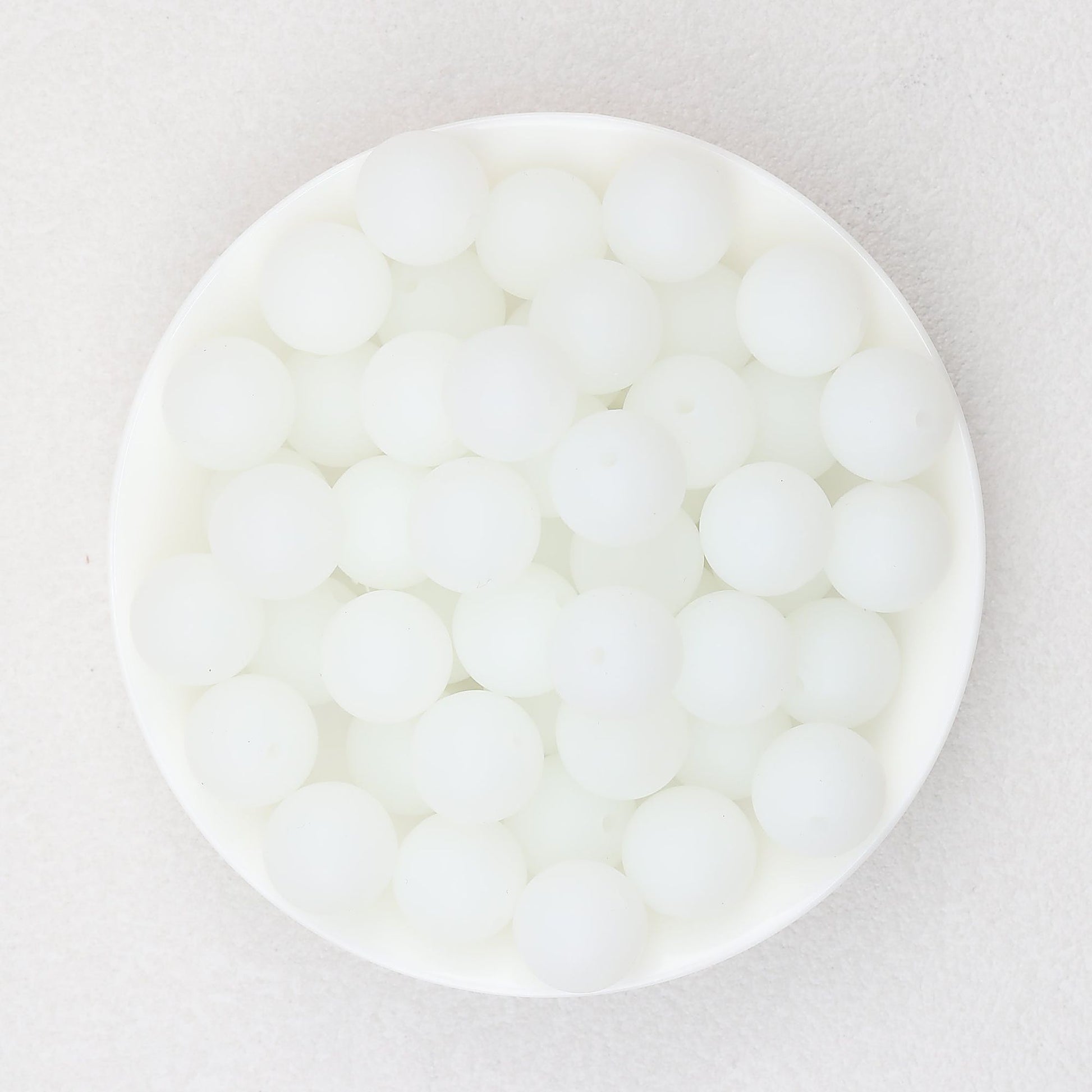 Glow in the Dark 15mm Round Silicone Beads 50pcs - 1 White to Blue
