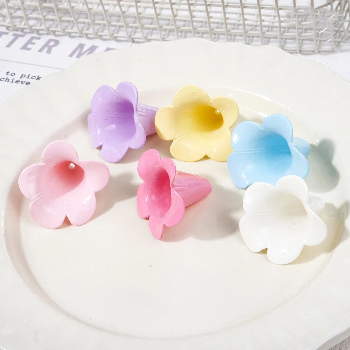 Bellflower Shaped Acrylic Beads 12x17x17mm and 21x28x28mm 50pcs 13