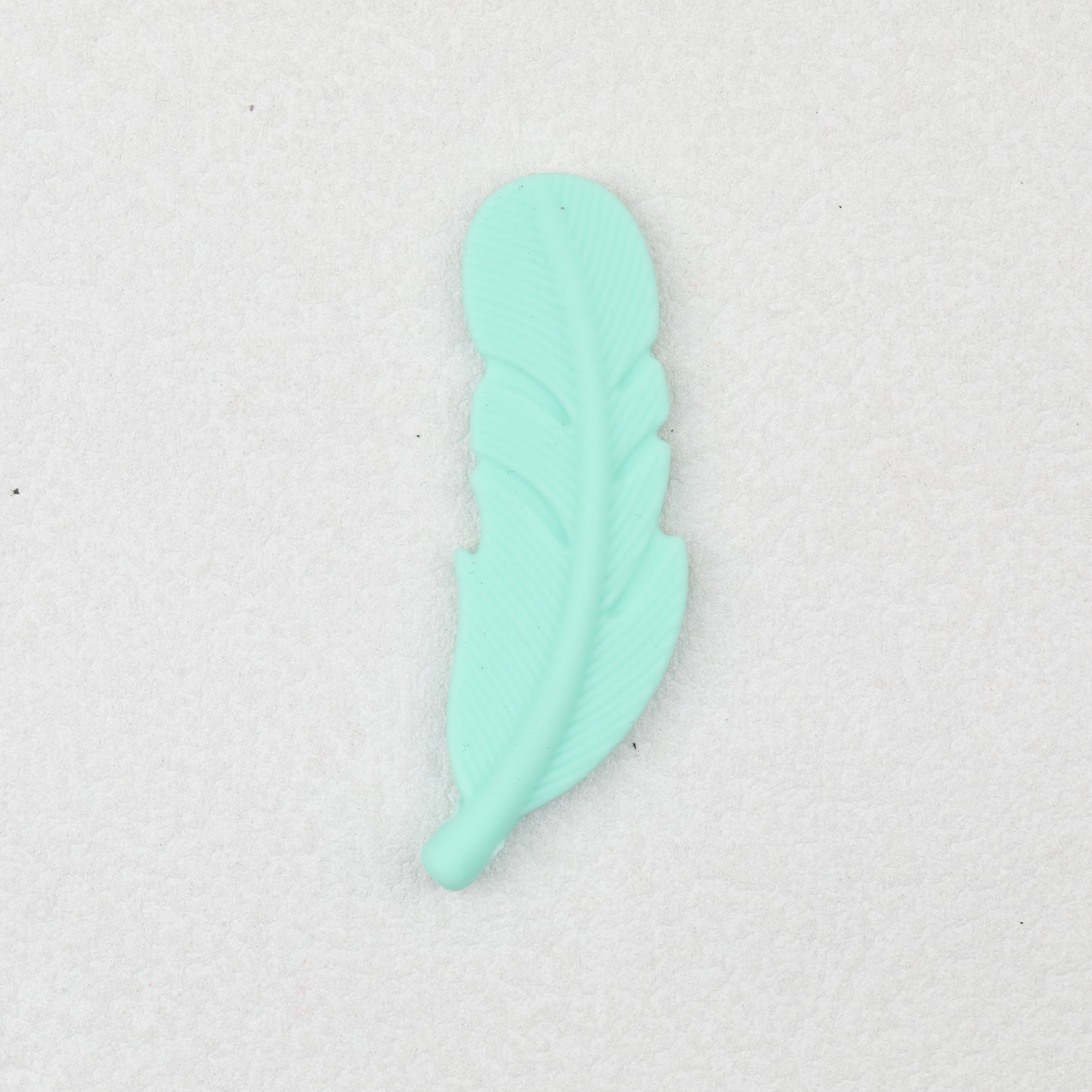 Colorful Feather Shaped Silicone Beads 20pcs 4