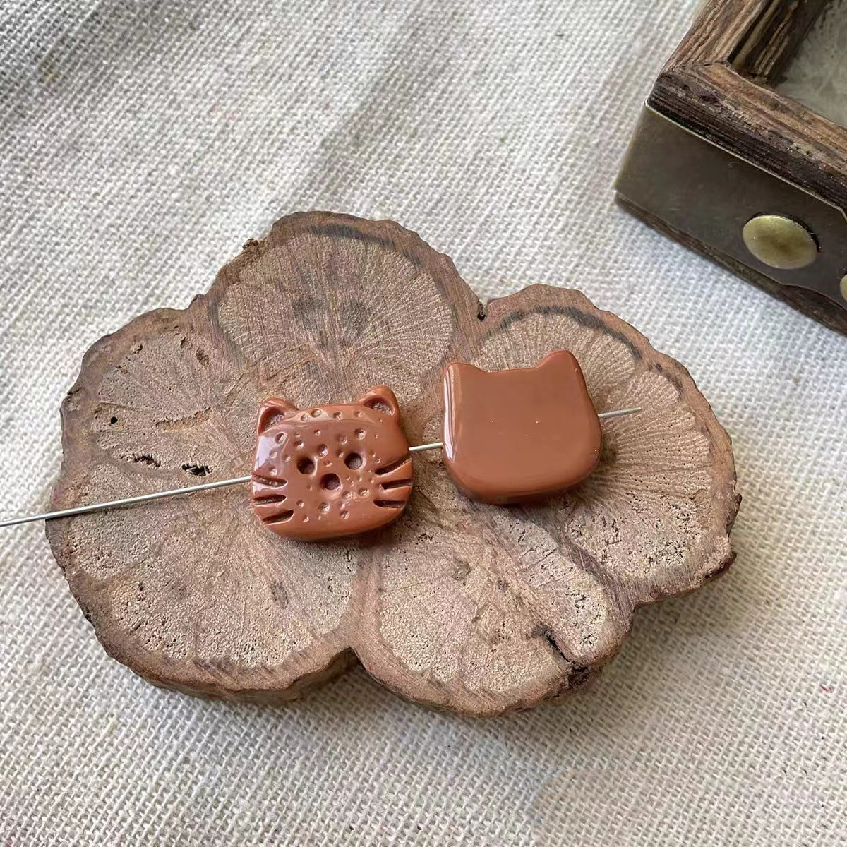 Cute Cat Head Resin Beads 20mm Playful Earth Tone 10pcs 5