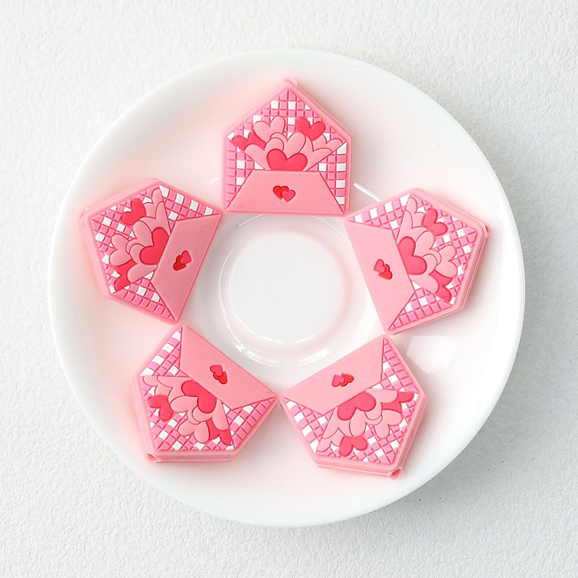 Love Heart Envelope Silicone Focal Beads Pink 20pcs