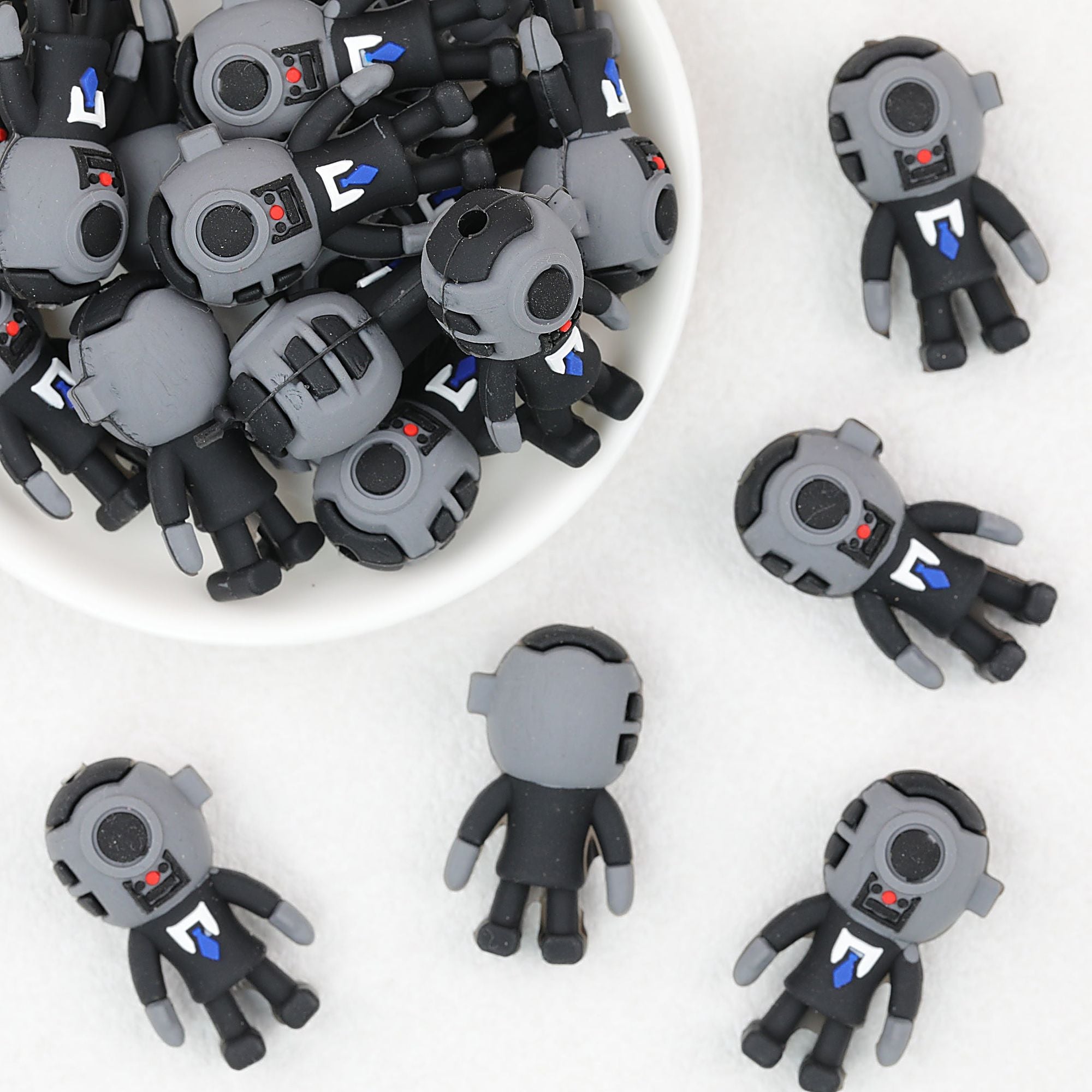 3D Black and White Robot Silicone Focal Beads 20pcs