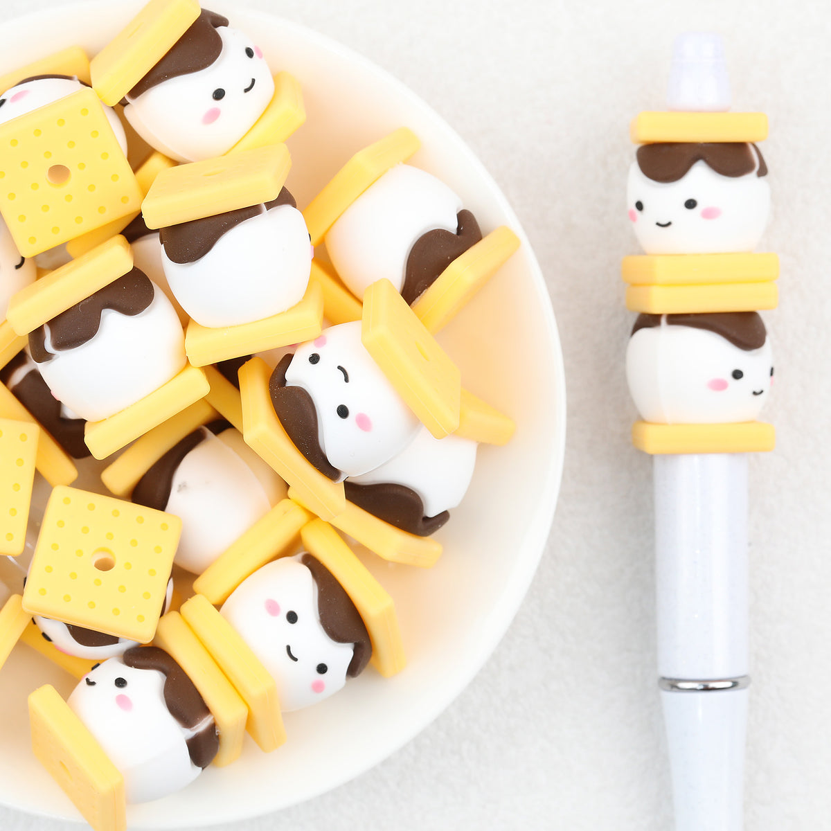 3D Biscuit Filled Marshmallows Silicone Focal Beads 20Pcs 