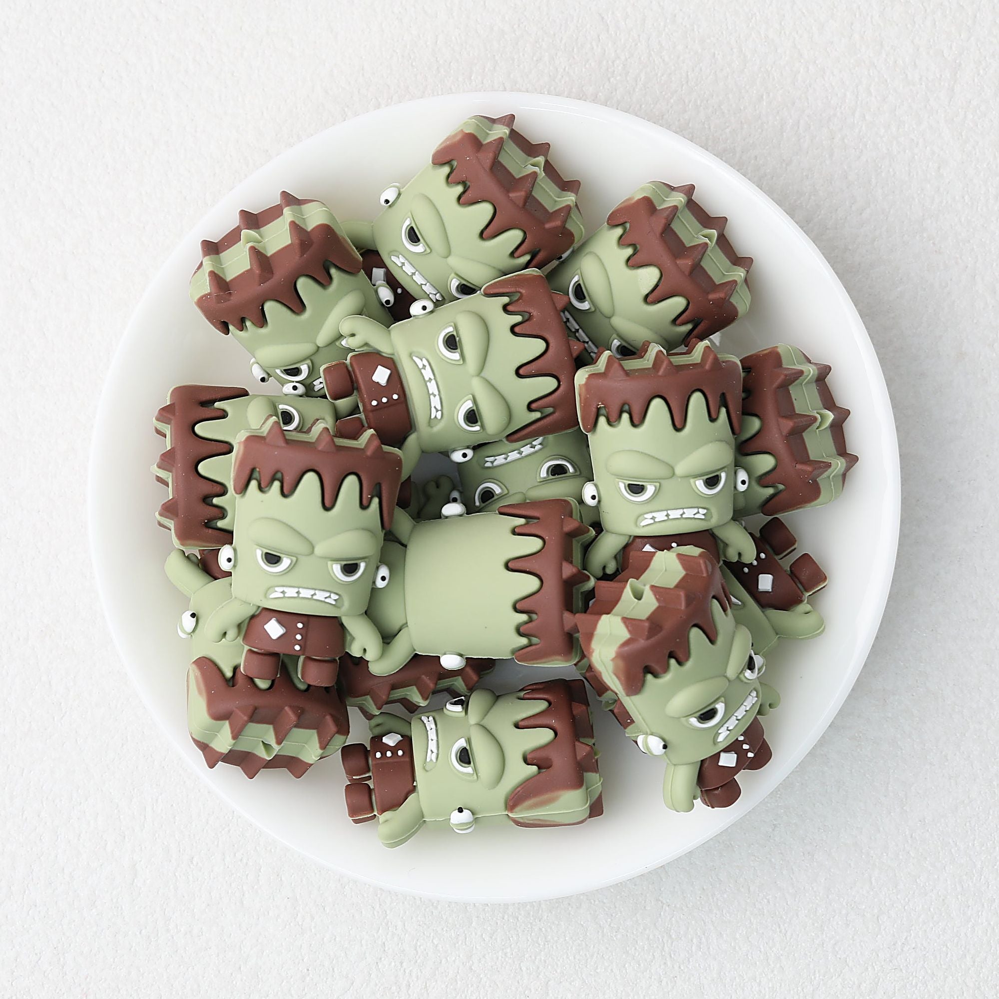 3D Angry Tree Man Silicone Focal Beads 20pcs