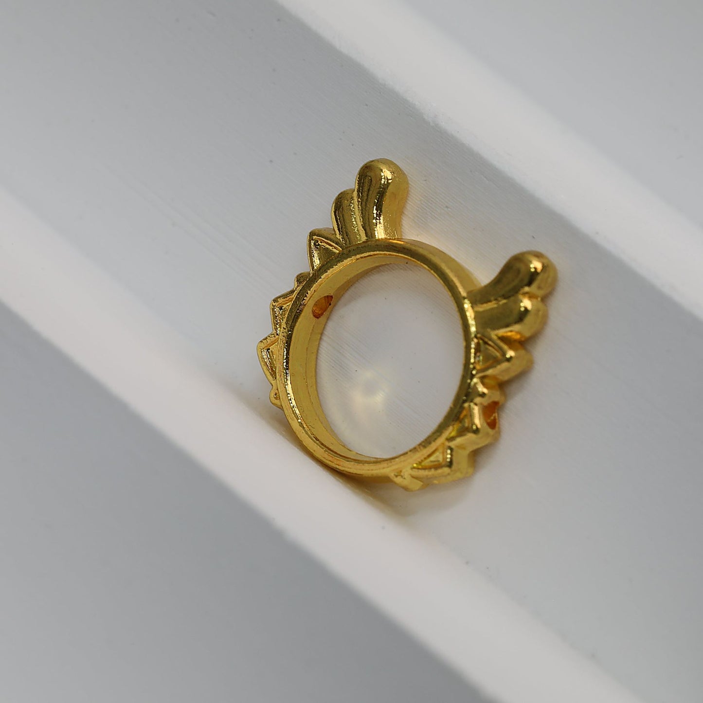Dragon Horn Metal Bead Frame 15mm Decorative Zinc Alloy 40pcs - Gold