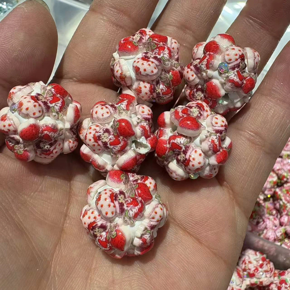 Embellished Bubblegum Beads 20mm Strawberry Shortcake Design 30pcs 6