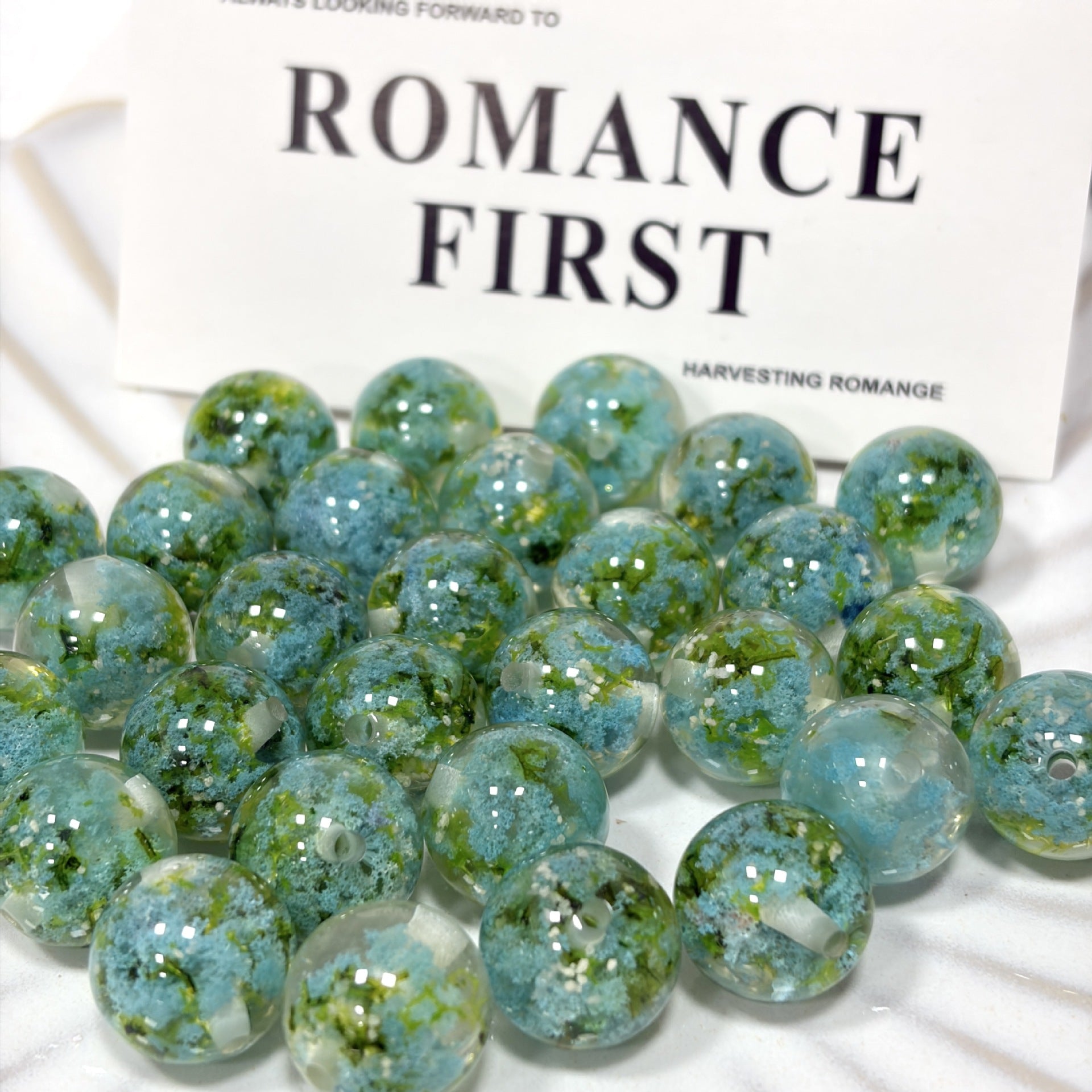 Floral Clear 16mm Resin Round Luminous Beads 10pcs 11