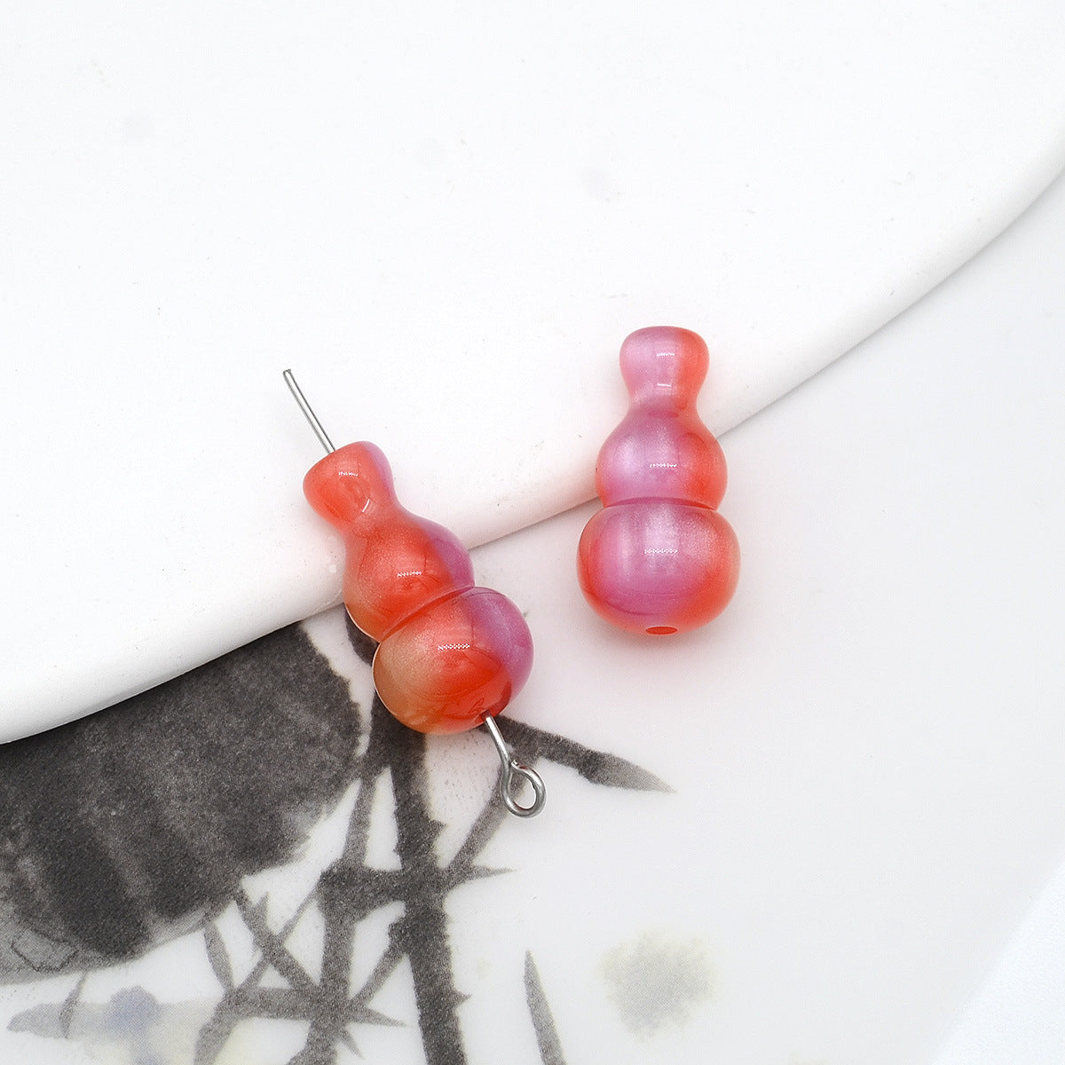 18mm Colorful Resin Gourd Shaped Beads Small Hole 10pcs 11