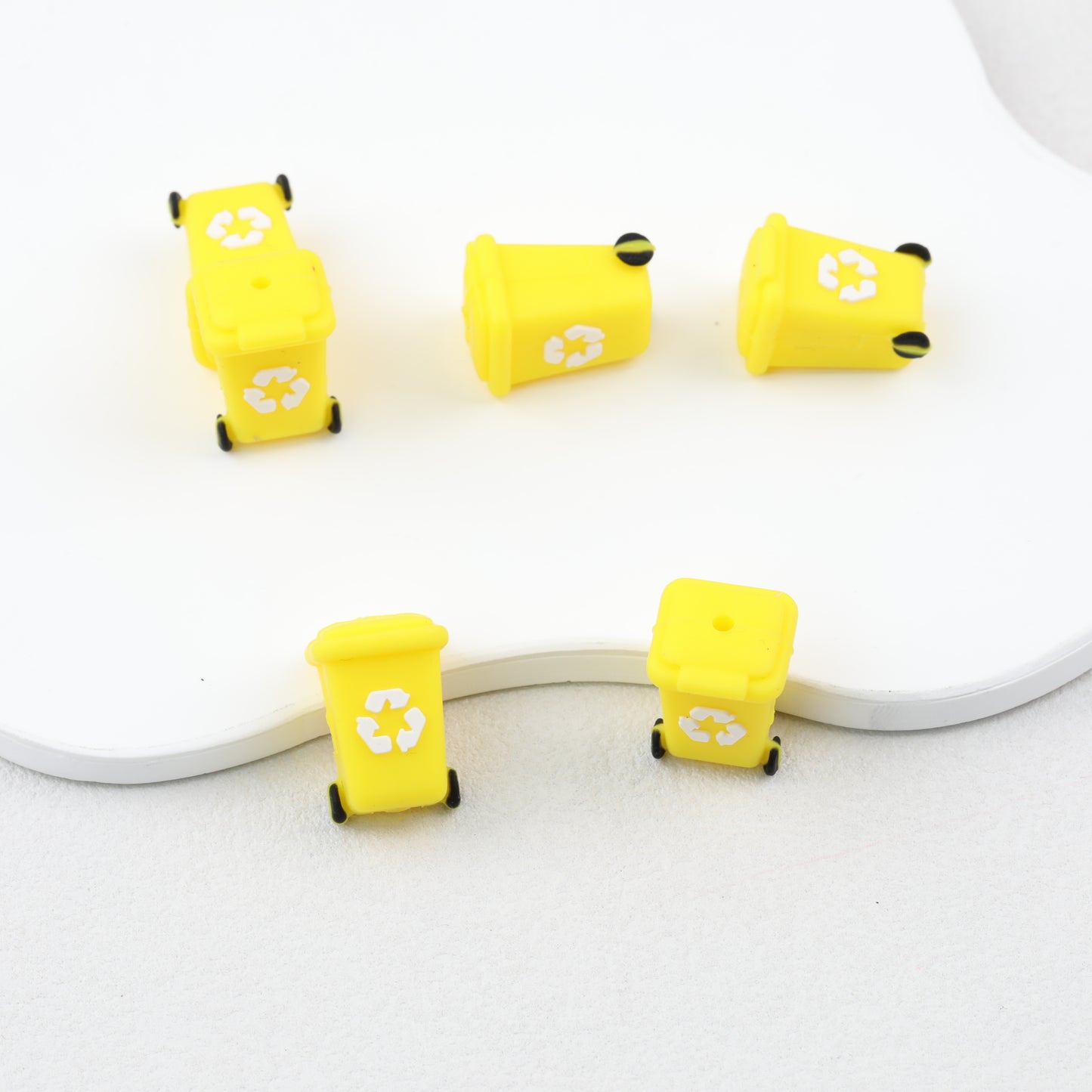 3D Colorful Trash Can Silicone Focal Beads Set 20pcs 5