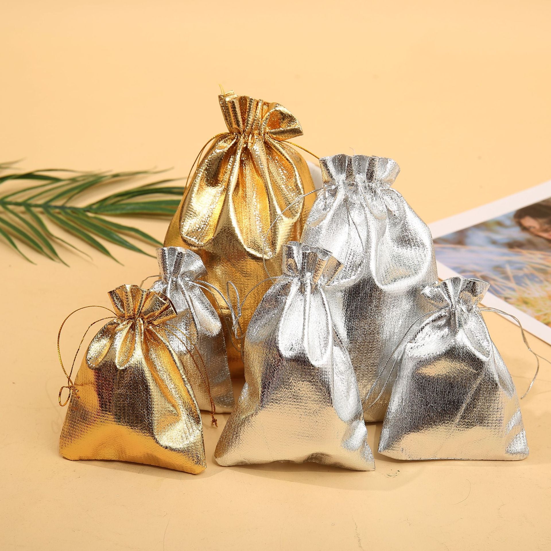 Cloth Drawstring Pouches Gold Silver Mixed Sizes 5pcs
