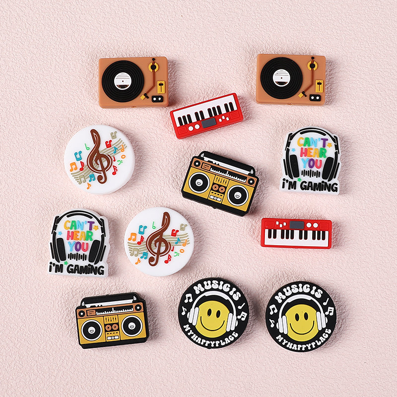 Silicone Focal Beads Music Themed Retro Radio and Smiley Face Circle Badge 4