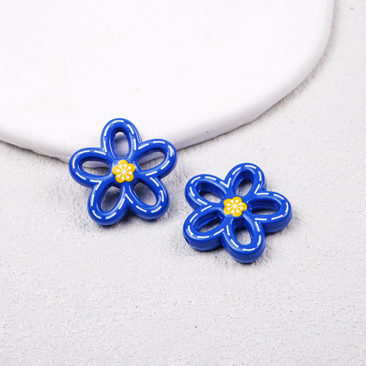 Hollow Dotted Line Sakura Flower Acrylic Beads 25mm 20pcs 7