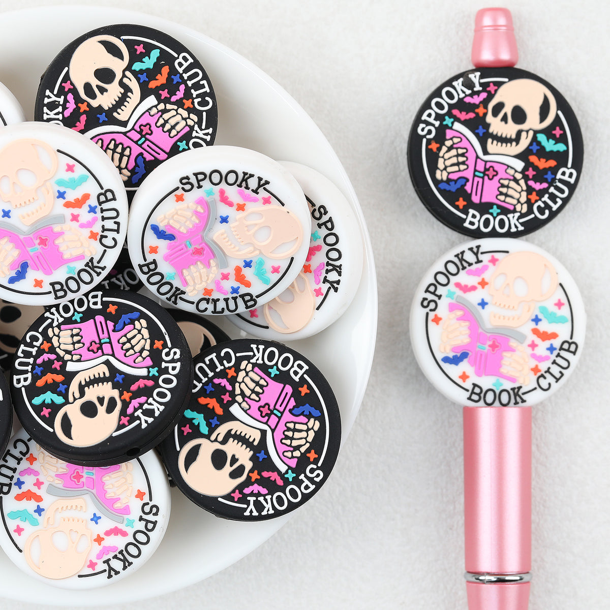 Spooky Skull Reading Round Silicone Focal Beads 20Pcs 