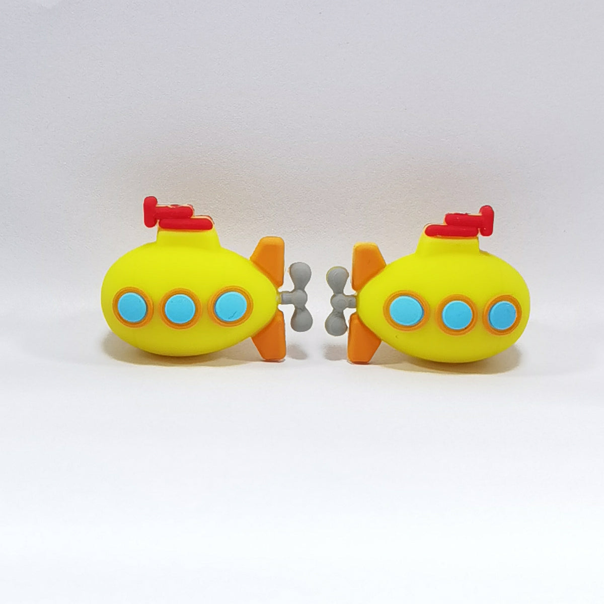 Silicone 3D Focal Beads Submarine Yellow Orange Fins 20pcs