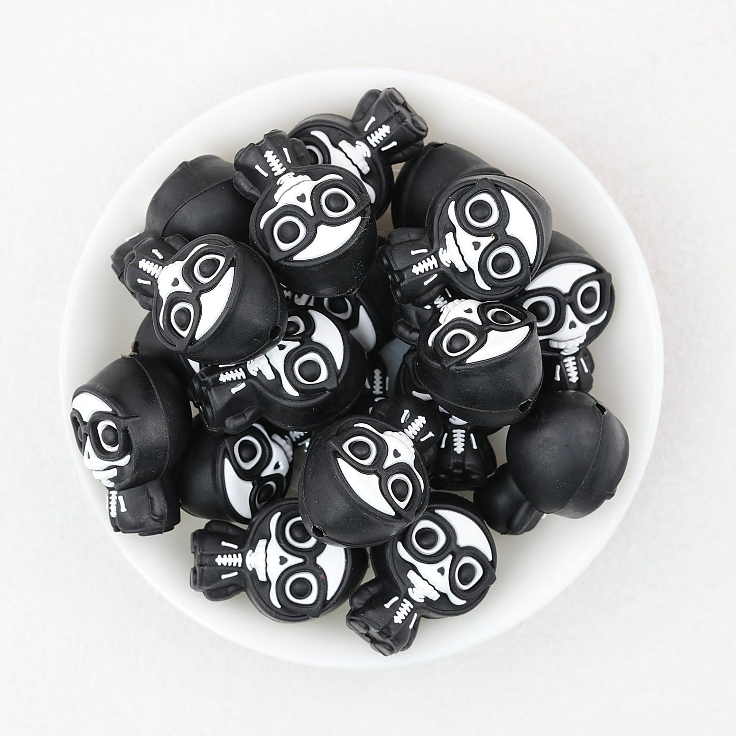 3D Halloween Cloaked Skull Silicone Focal Beads with Glasses 20pcs