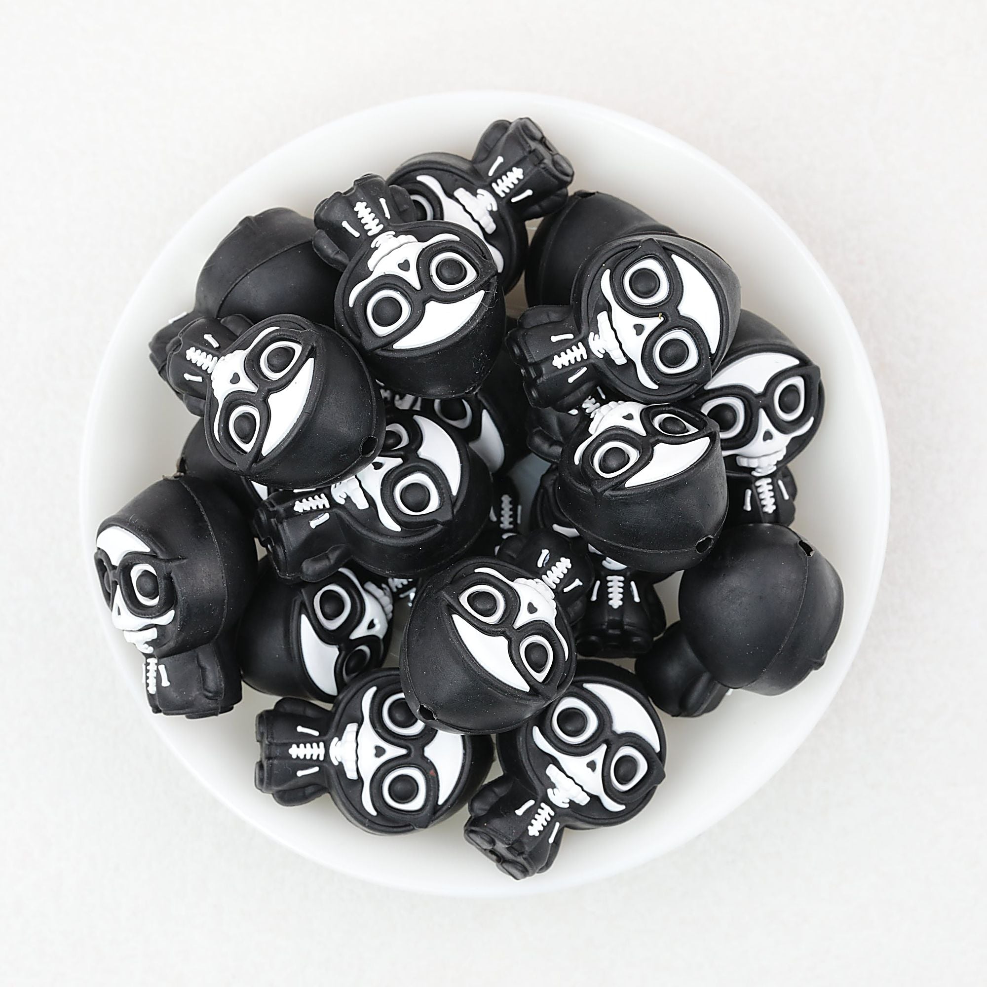 3D Halloween Cloaked Skull Silicone Focal Beads with Glasses 20pcs