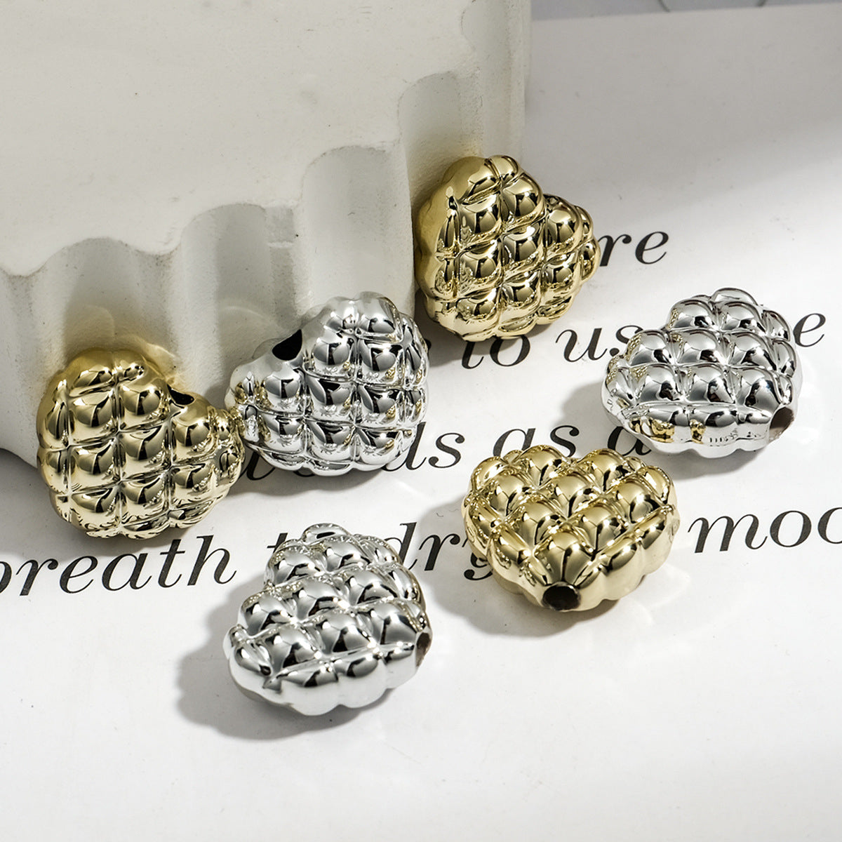 Plating Heart Acrylic Beads 17mm Metallic Gold Silver Waffle 50pcs 3