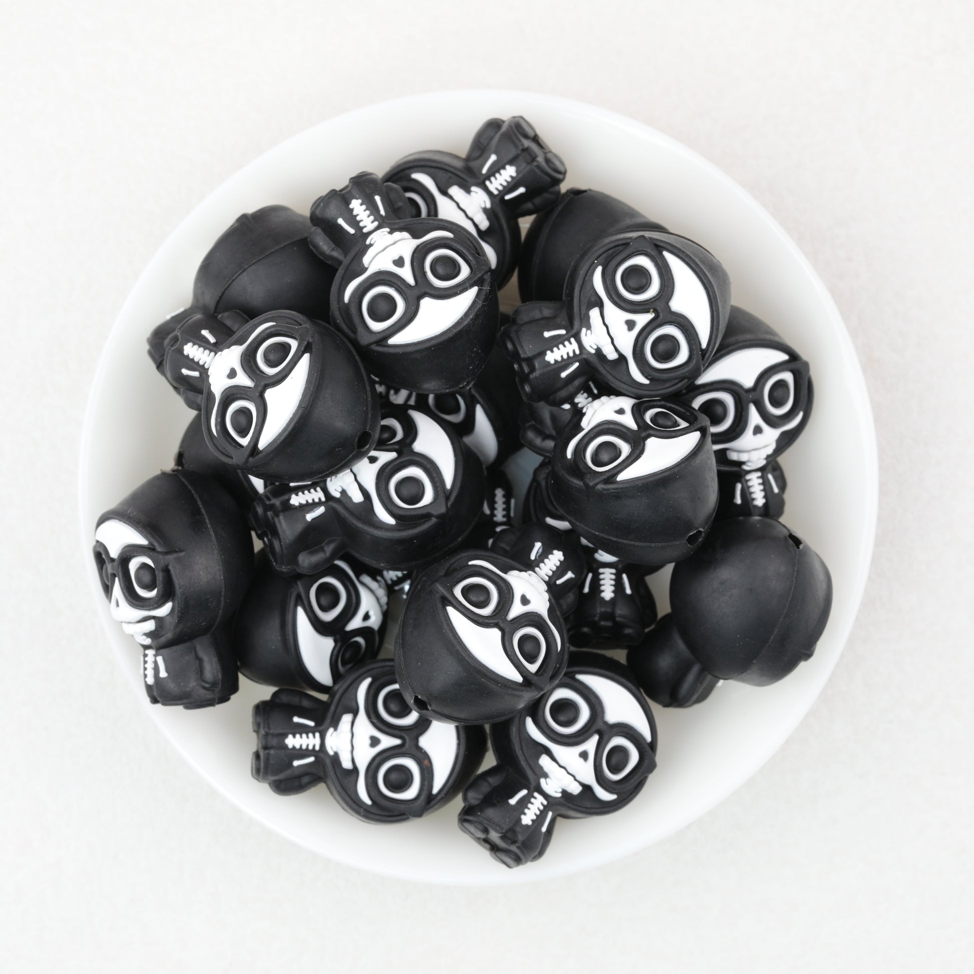 3D Halloween Cloaked Skull Silicone Focal Beads with Glasses 20pcs 2