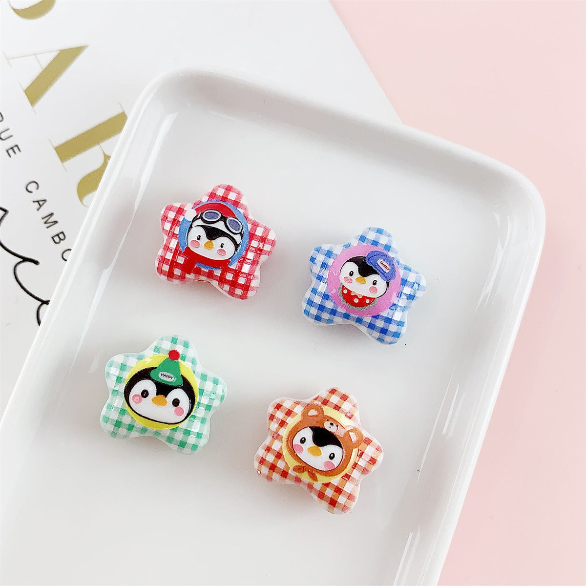 Checkered Star Shaped Acrylic Beads with Penguin Print 20*18mm 20pcs 5
