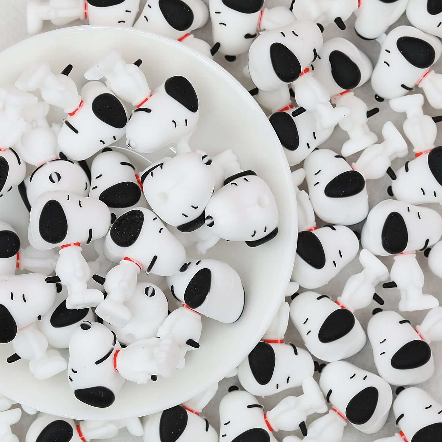 3D Character Shaped Silicone Focal Beads Snoopy Design 20pcs