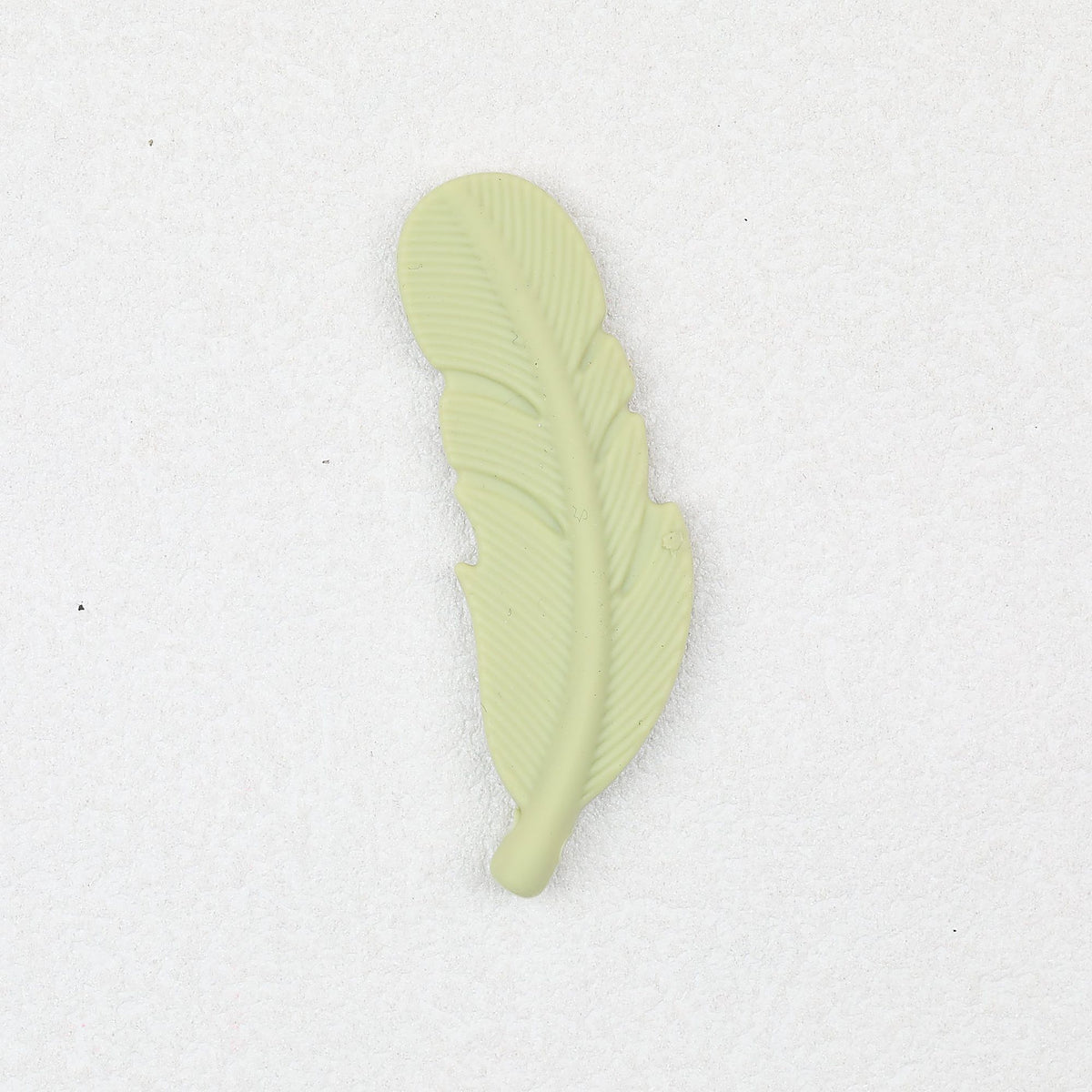 Colorful Feather Shaped Silicone Beads 20pcs - Jasmine Green