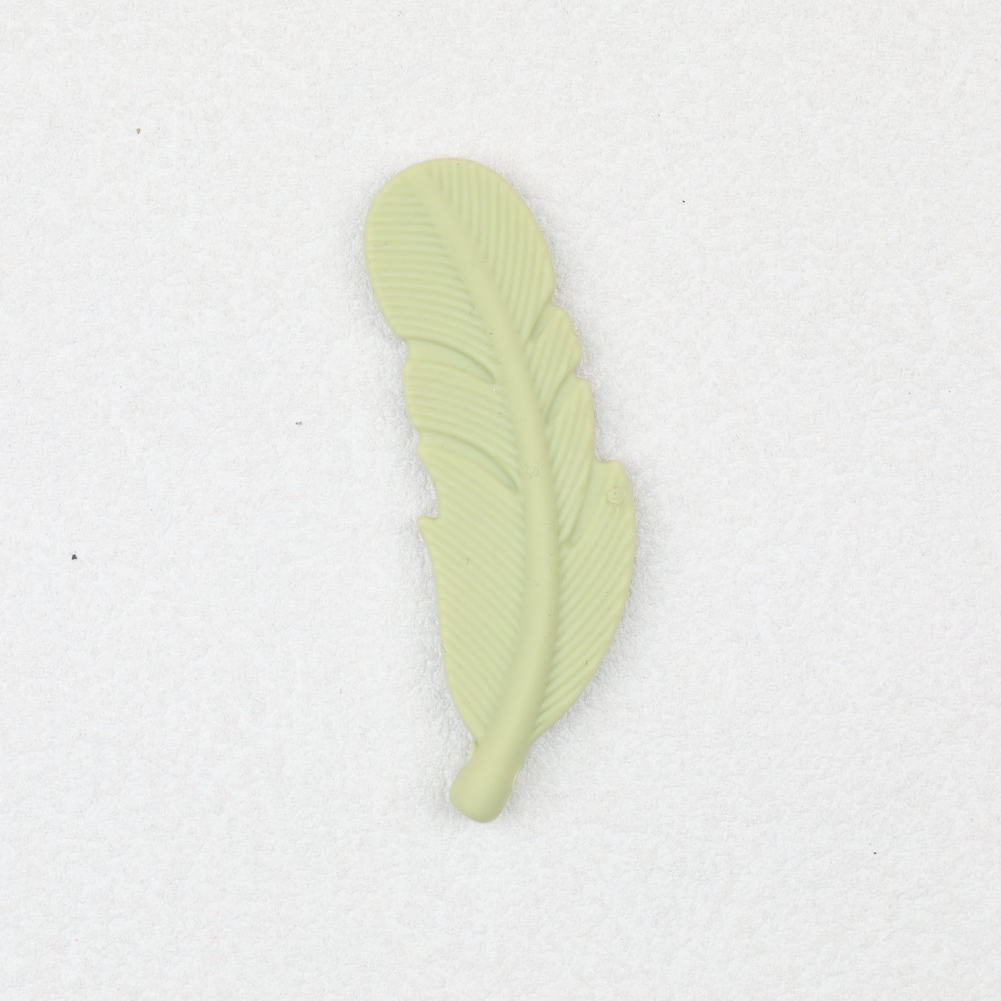 Colorful Feather Shaped Silicone Beads 20pcs 14
