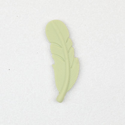 Colorful Feather Shaped Silicone Beads 20pcs 14