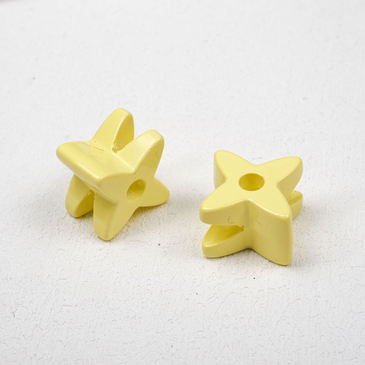 Glossy Clover Shaped Acrylic Beads 25x24x14mm Hole 6mm 20pcs 7