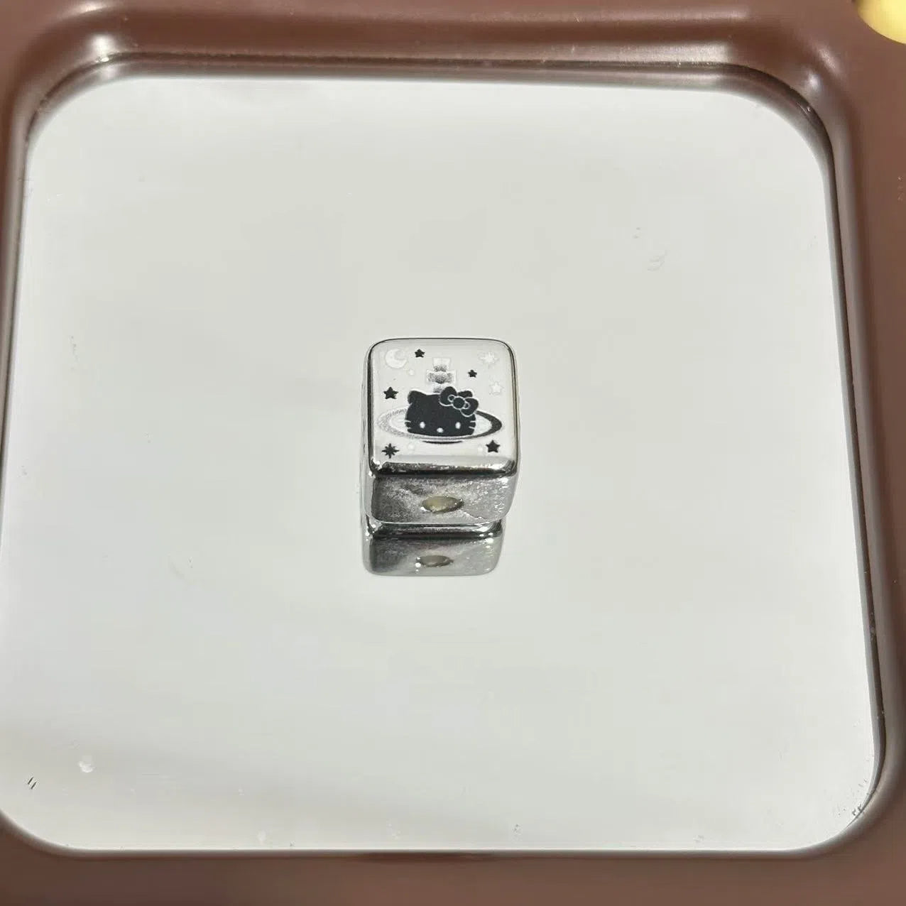 Hello Kitty Acrylic Square Beads 16mm Silver Starry Design 10pcs 3