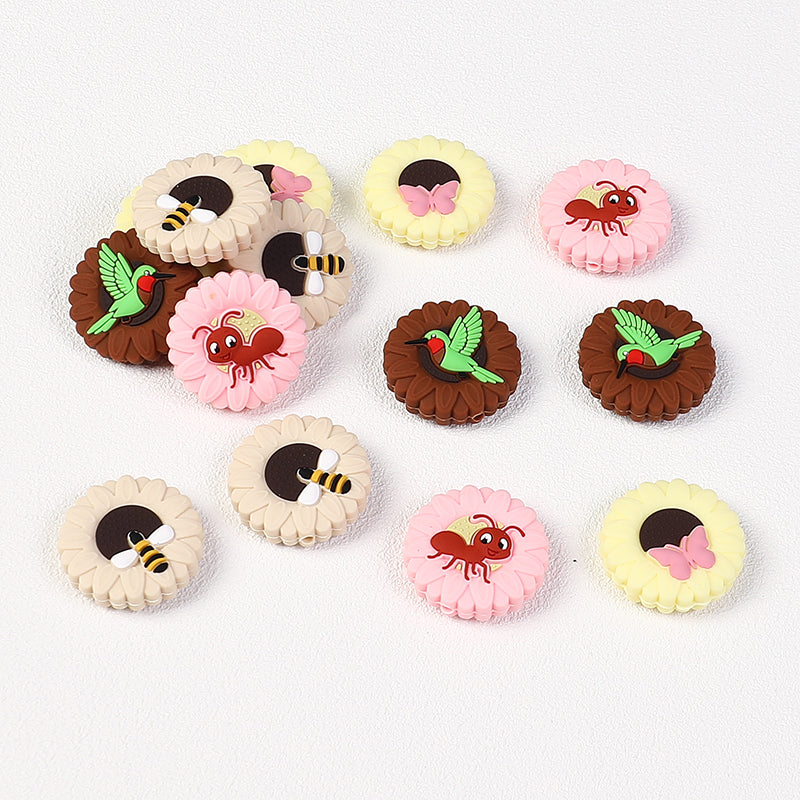 Insect Daisy Silicone Focal Beads 20pcs